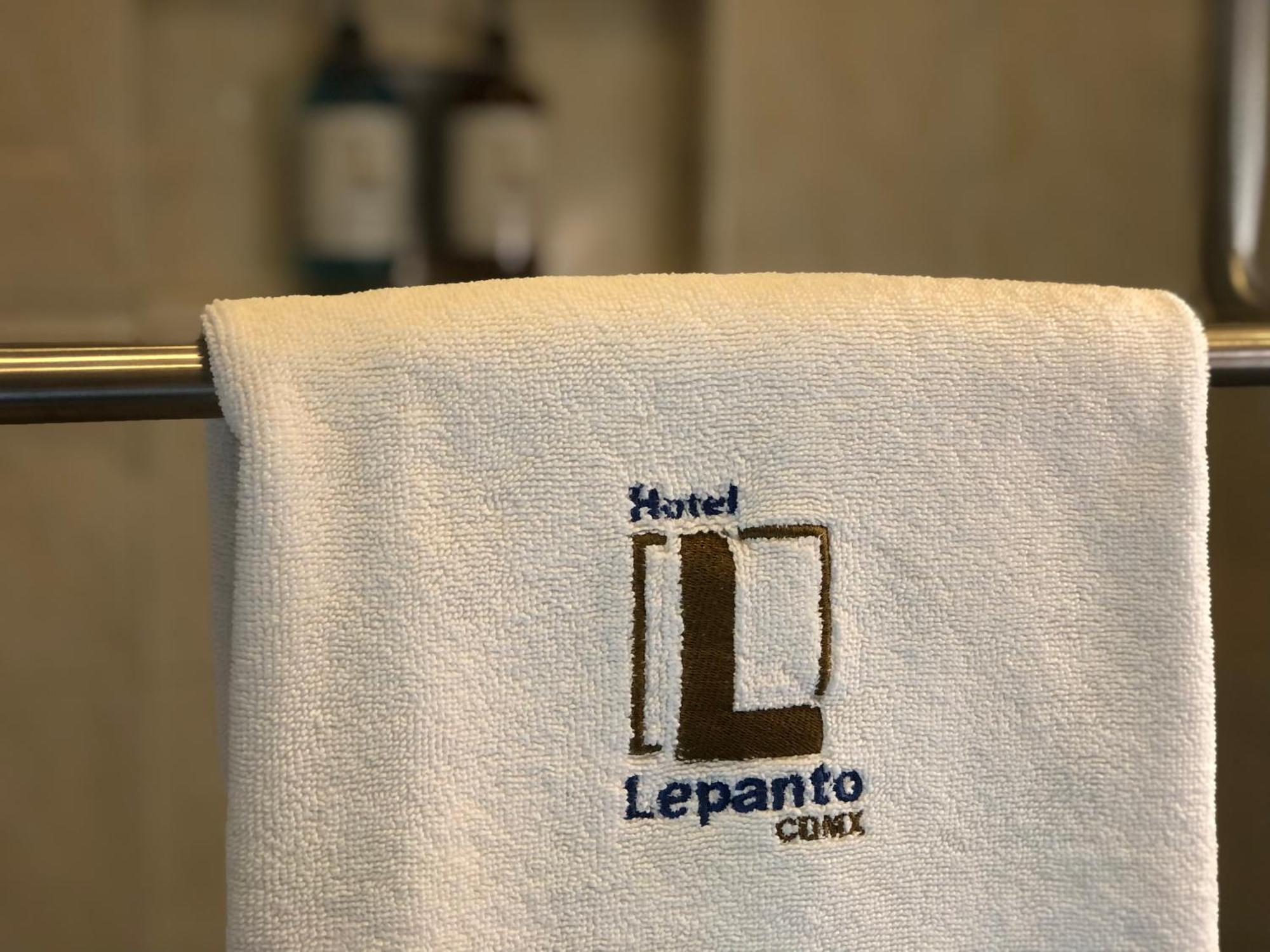 Lepanto Reforma Hotel 4*