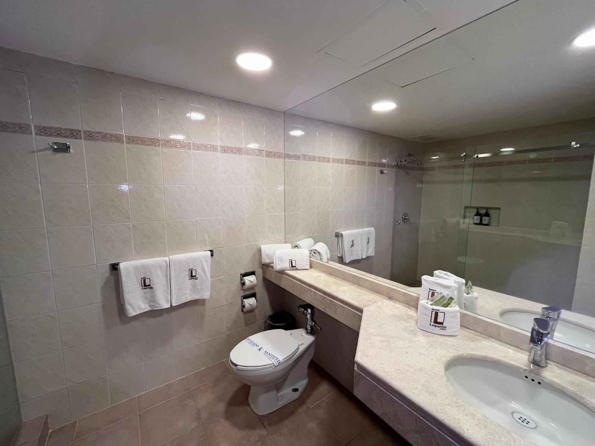 Lepanto Reforma Hotel